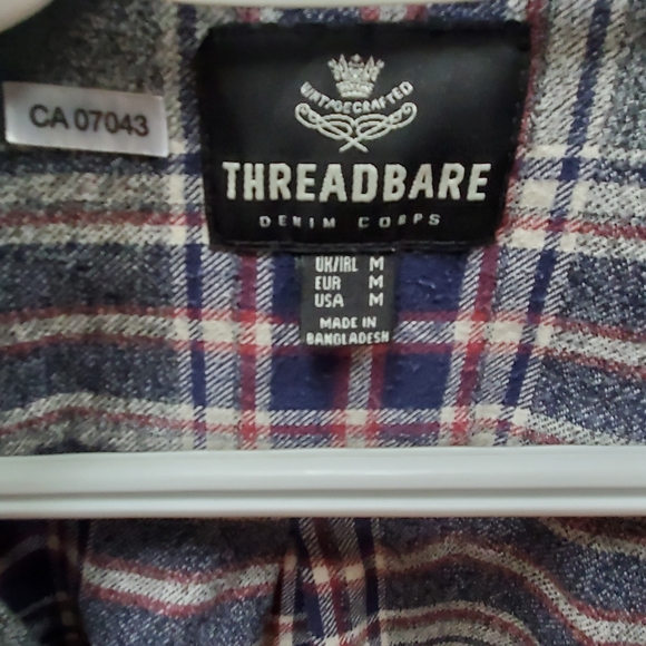 Threadbare - Cozy Grey Plaid Button-up - Picture 4 of 4